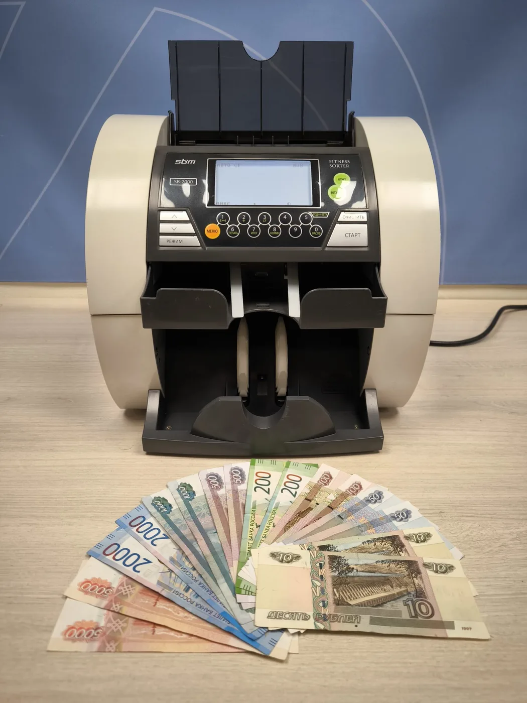 Shinwoo SBM-2000 — счётчик-сортировщик банкнот